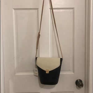 Crossbody Bucket Tote